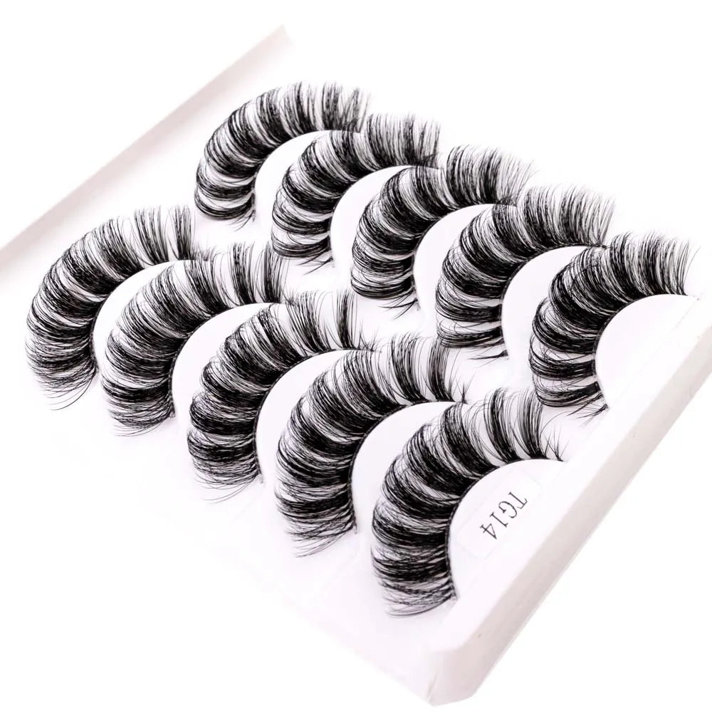 Clear Band Cat Eyelashes Extensions - LuxxieLashes