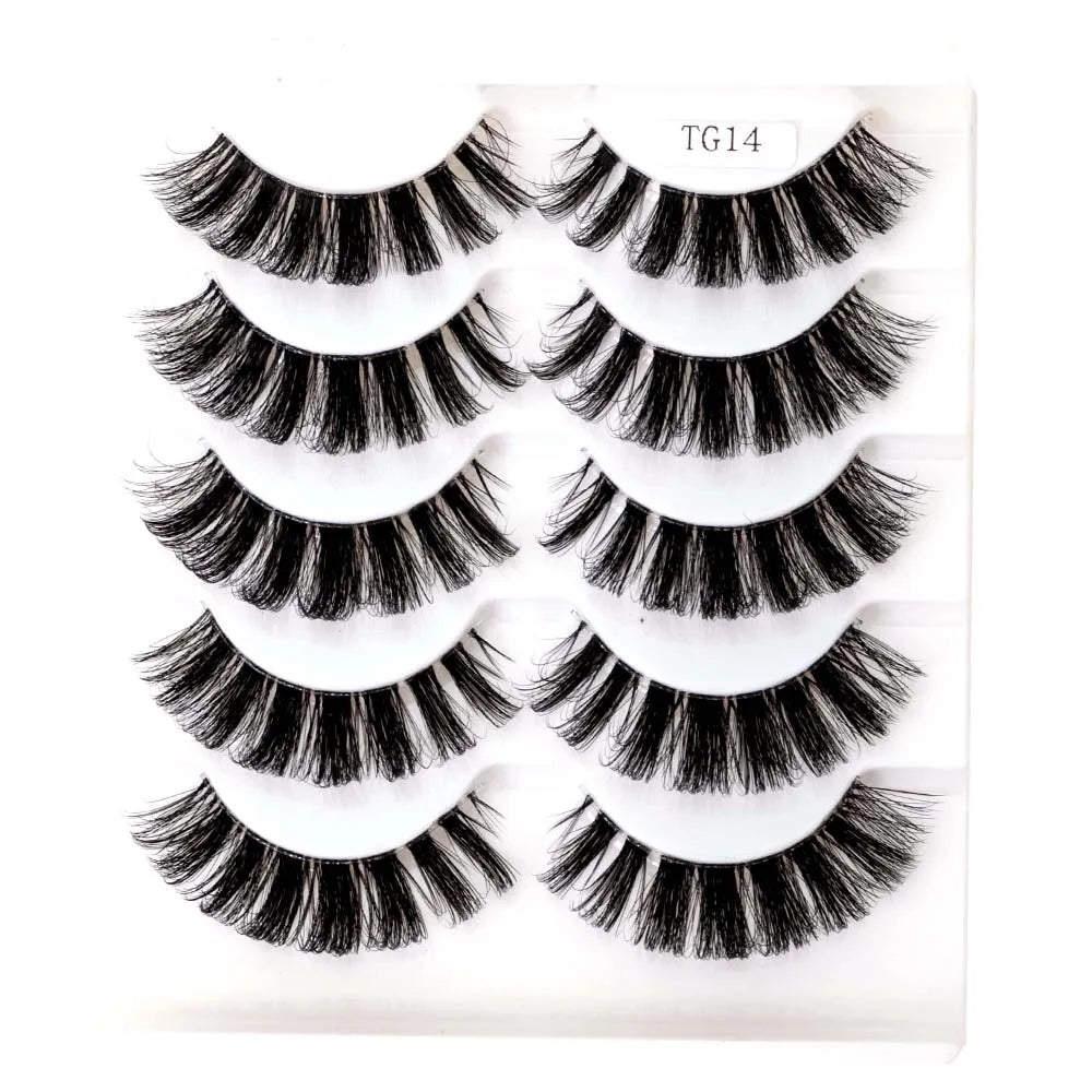 Clear Band Cat Eyelashes Extensions - LuxxieLashes